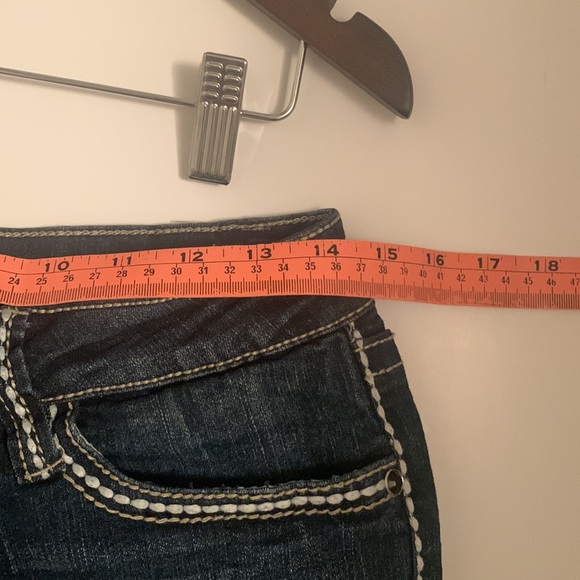 YMI Capri jeans - Picture 12 of 12